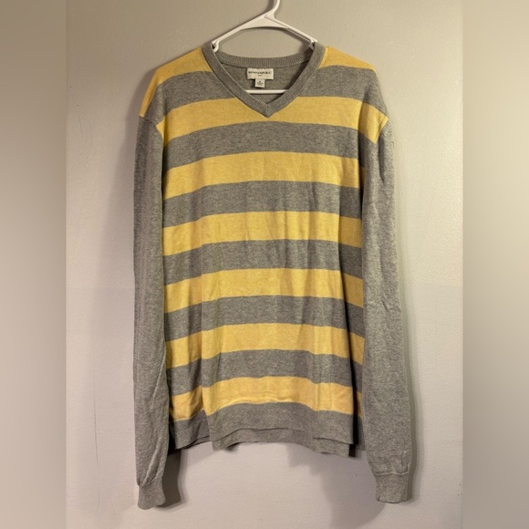 Banana Republic V-Neck Sweater in Gray and Yellow Stripes - Picture 1 of 4
